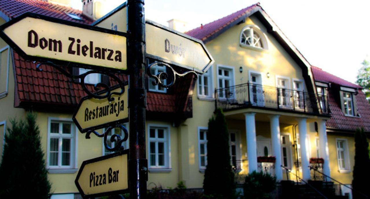 Dwor Pomorski Barwice Exterior foto